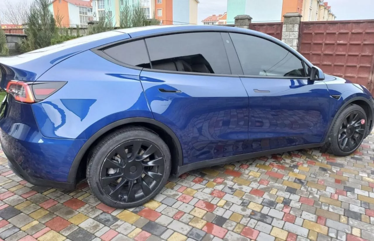 Tesla Model Y  2020271