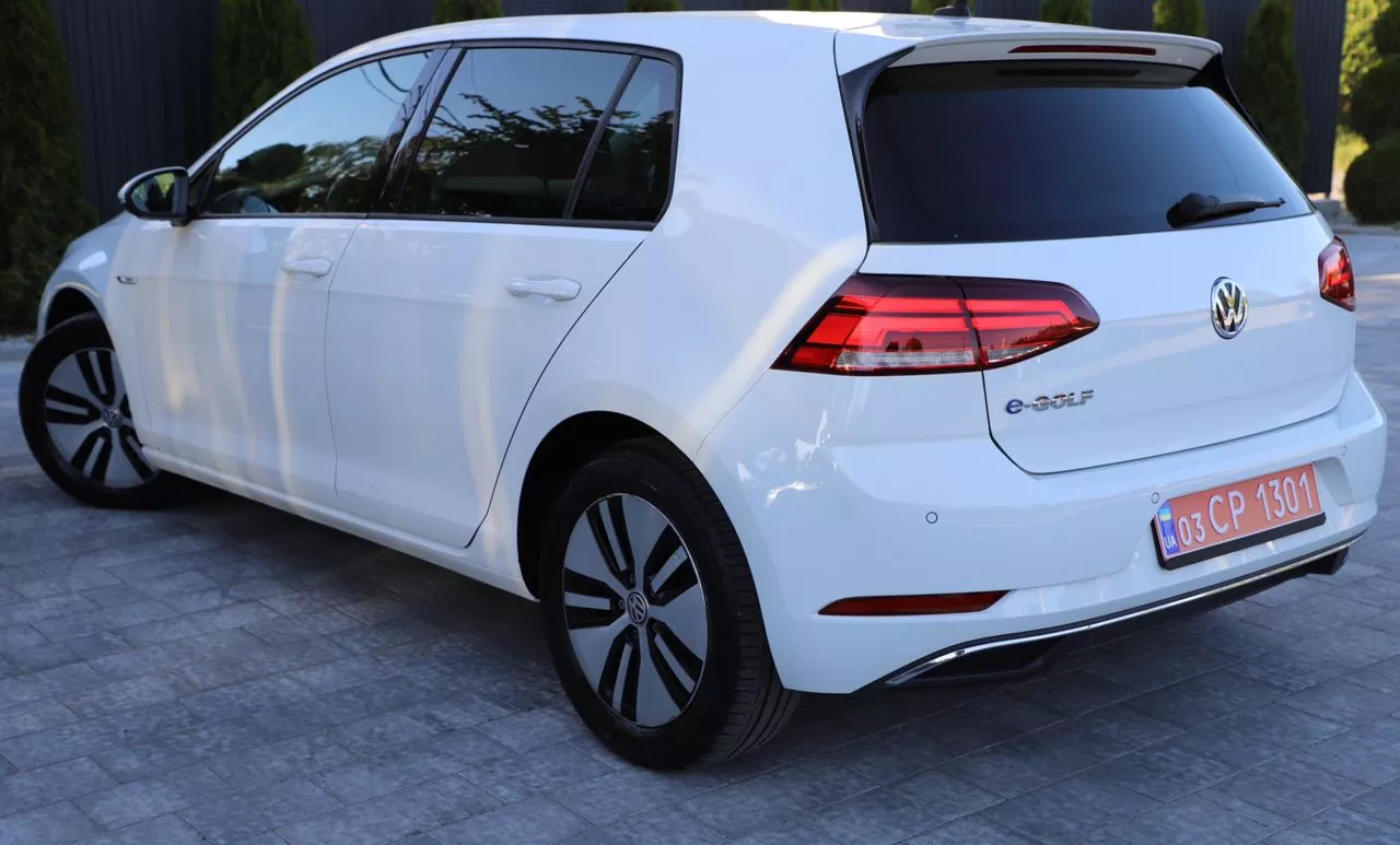 Volkswagen e-Golf  36 kWh 201941