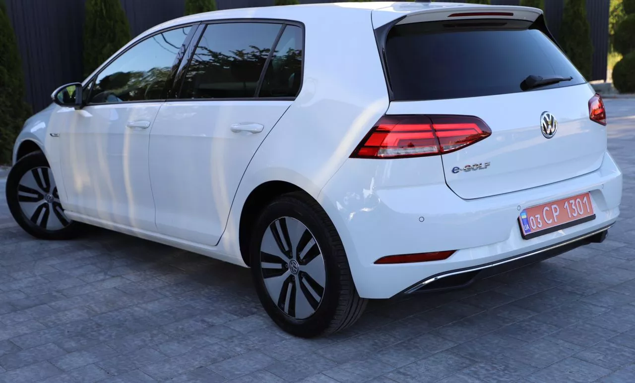 Volkswagen e-Golf  36 kWh 201951