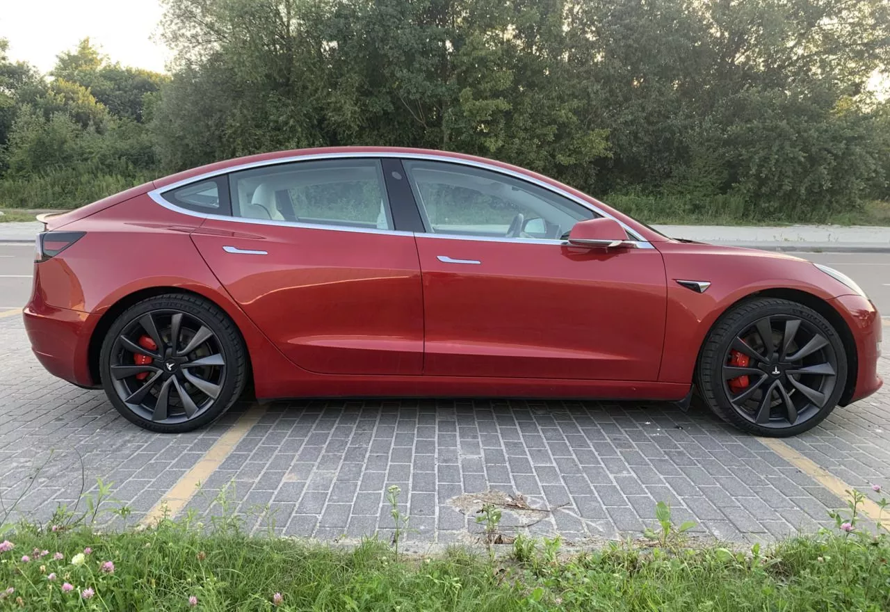 Tesla Model 3  80.5 kWh 202051