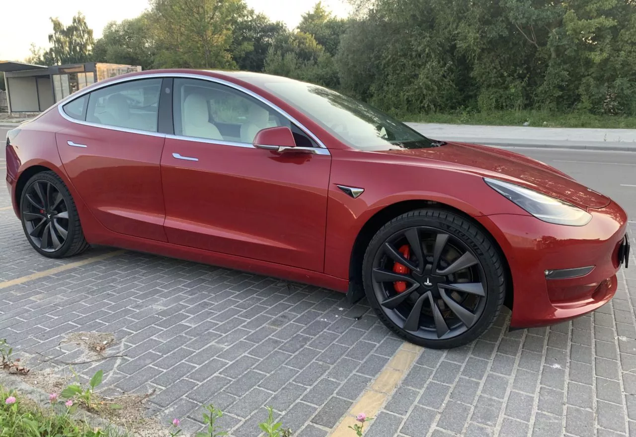 Tesla Model 3  80.5 kWh 202061