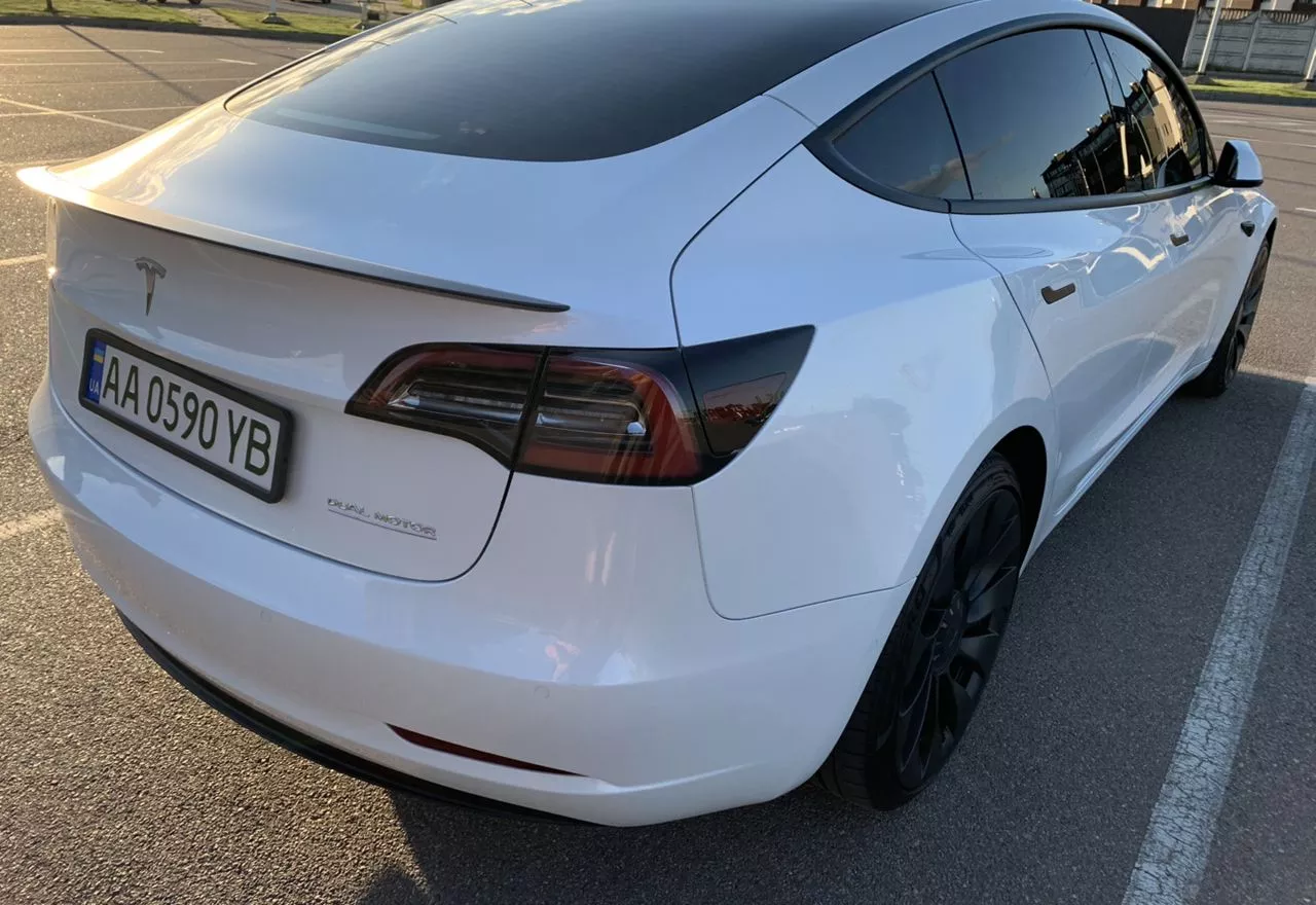 Tesla Model 3  80.5 kWh 202231