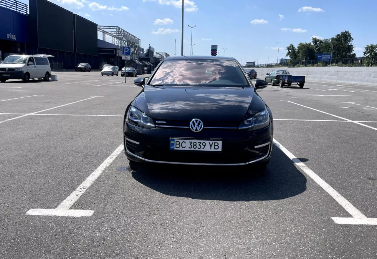 Volkswagen e-Golf  35.8 kWh 201911