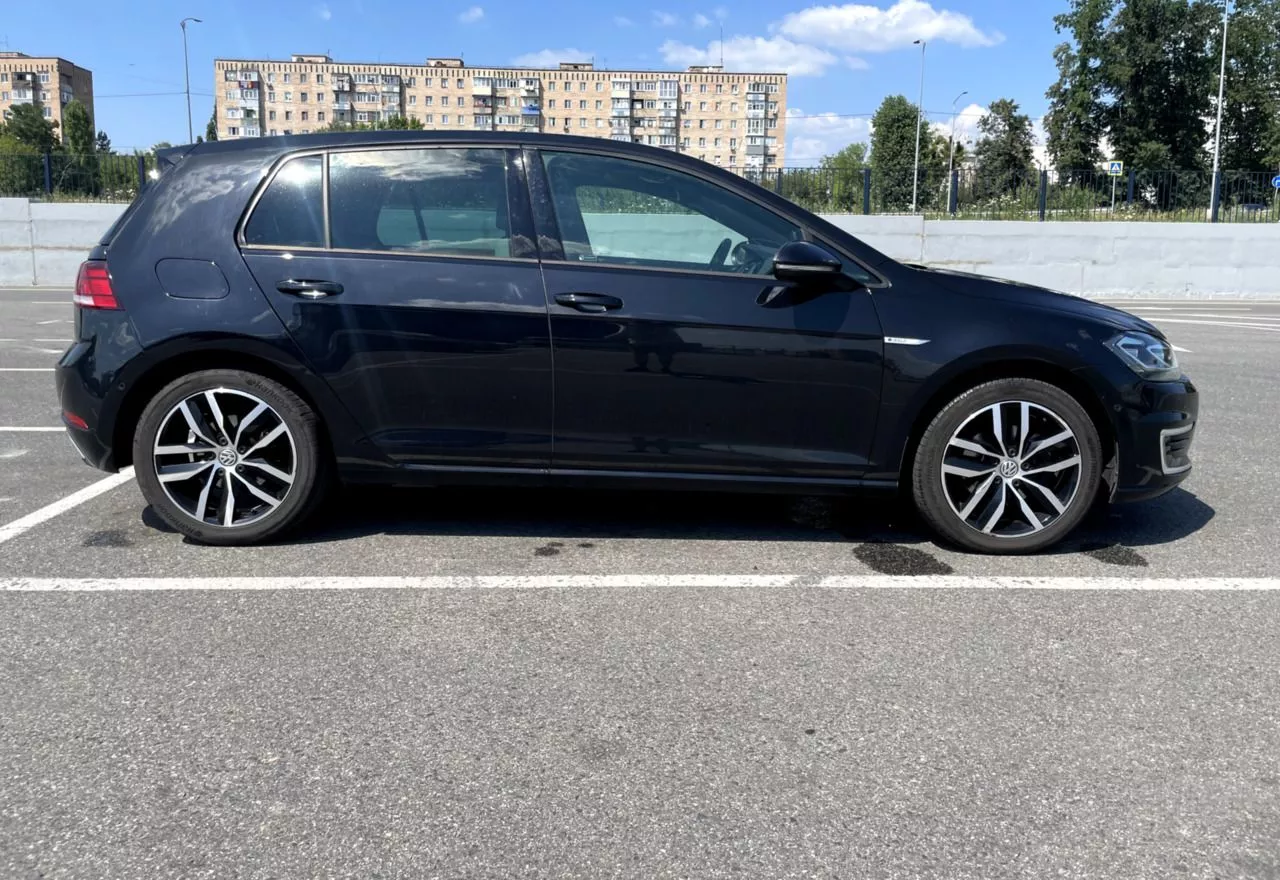 Volkswagen e-Golf  35.8 kWh 201971