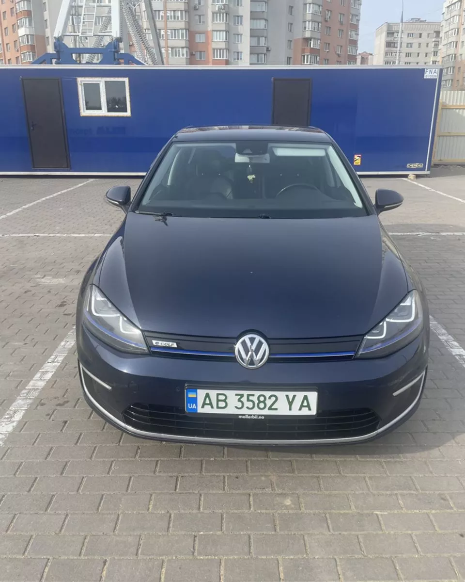 Volkswagen e-Golf  24 kWh 2014141