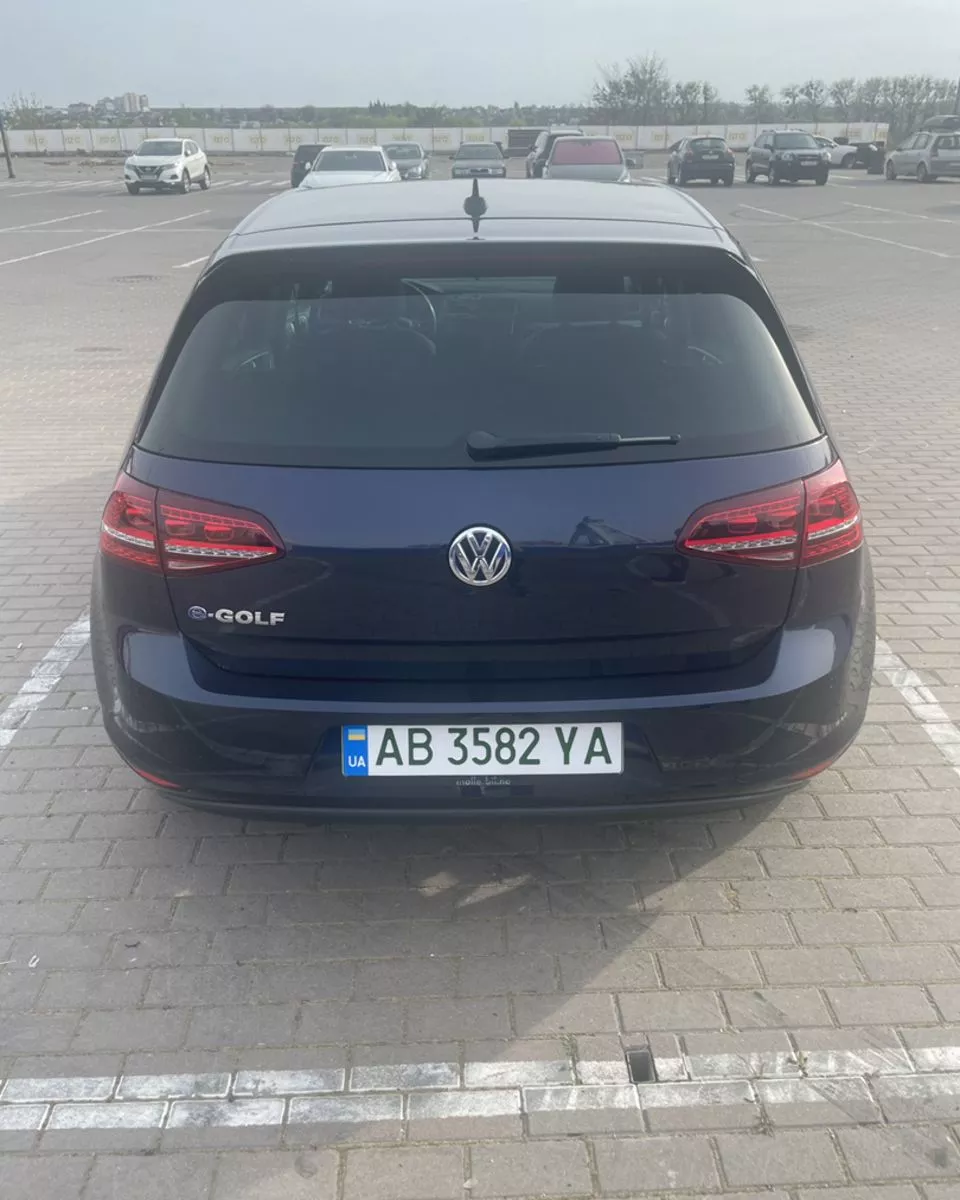 Volkswagen e-Golf  24 kWh 201401