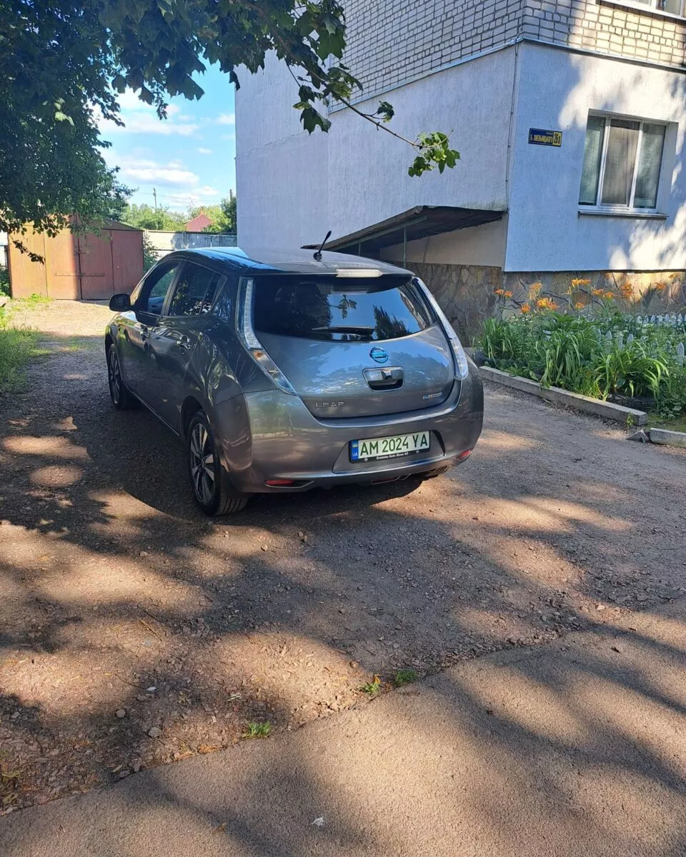 Nissan Leaf  24 kWh 2013121