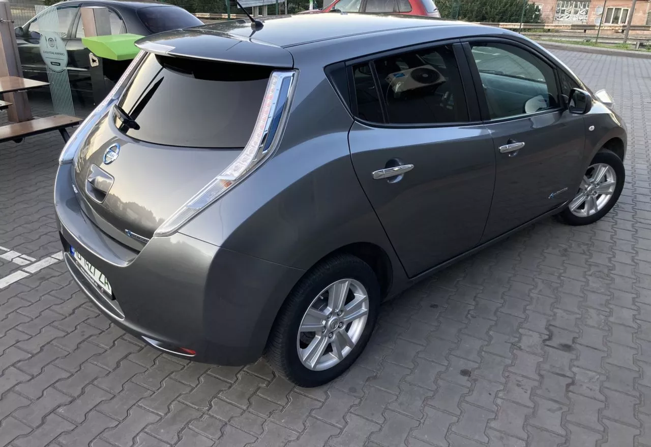 Nissan Leaf  24 kWh 2015101