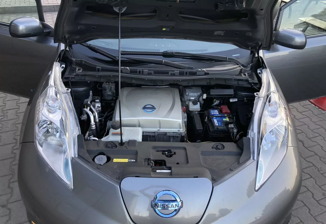 Nissan Leaf  24 kWh 2015301