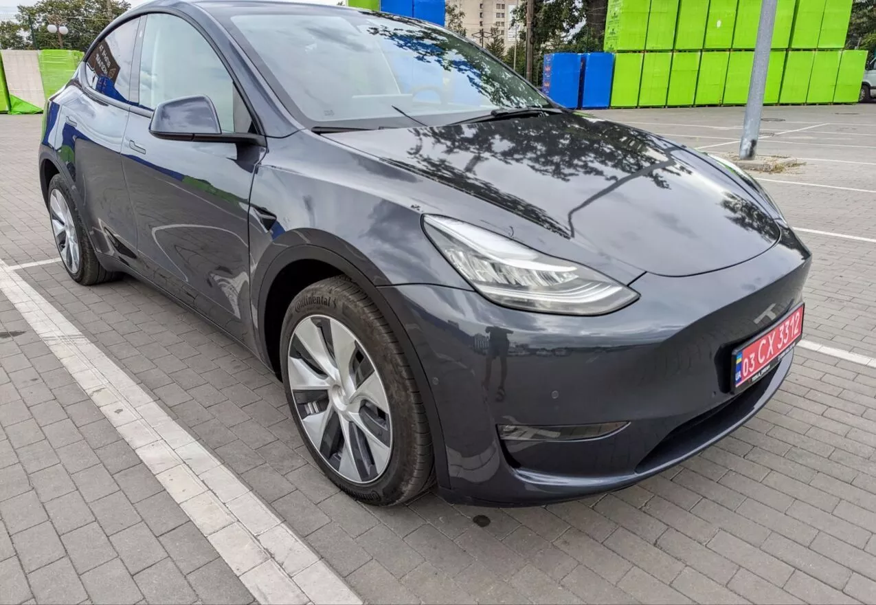 Tesla Model Y  82 kWh 202221