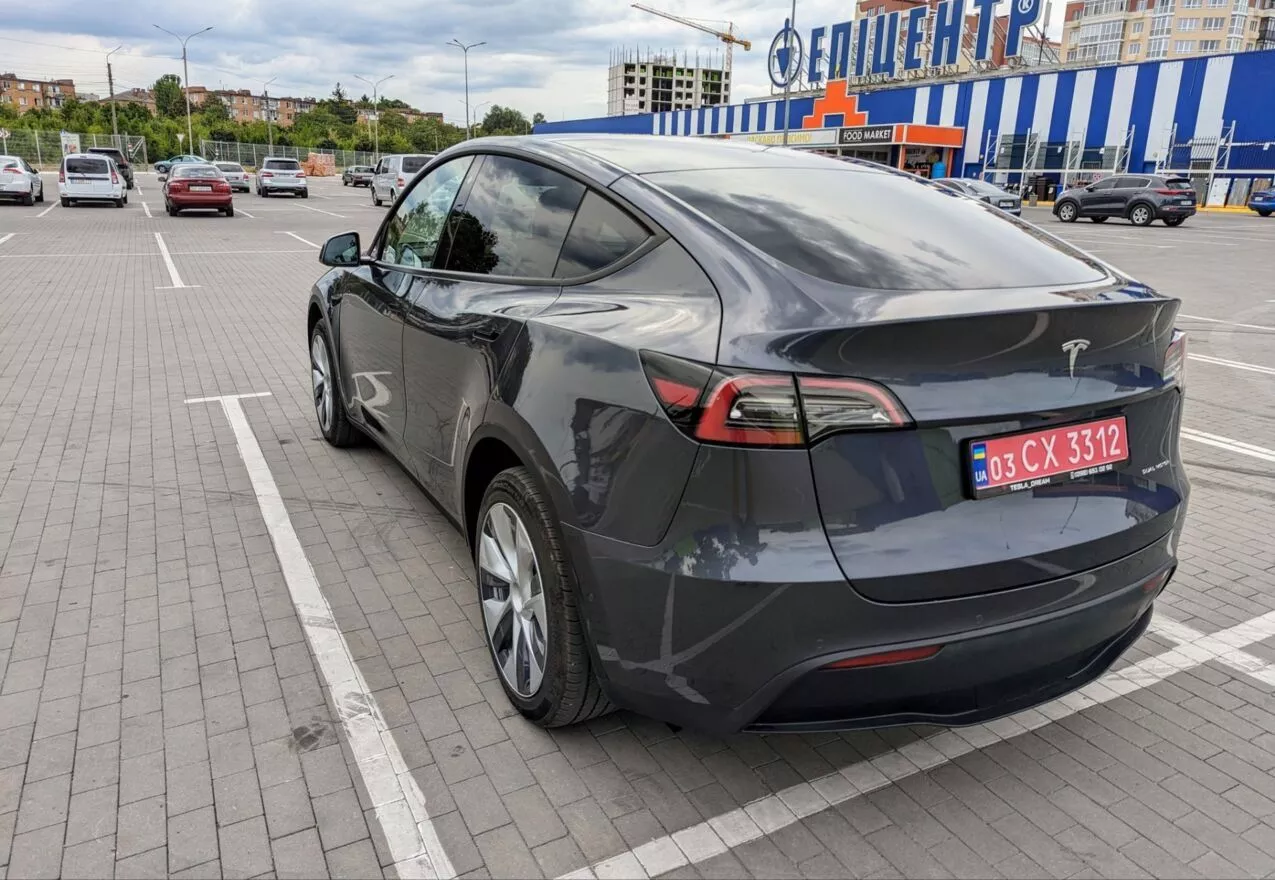 Tesla Model Y  82 kWh 202261