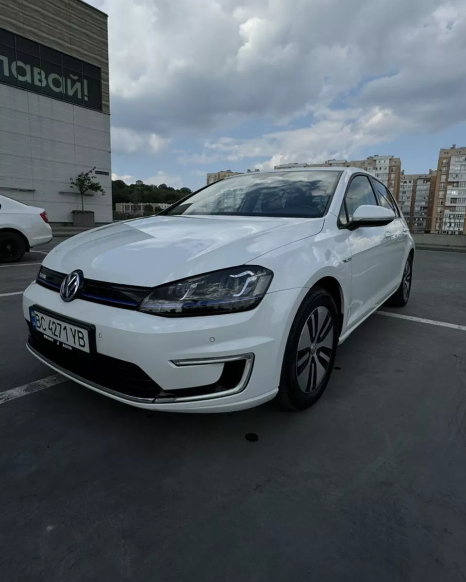 Volkswagen e-Golf  24 kWh 201511