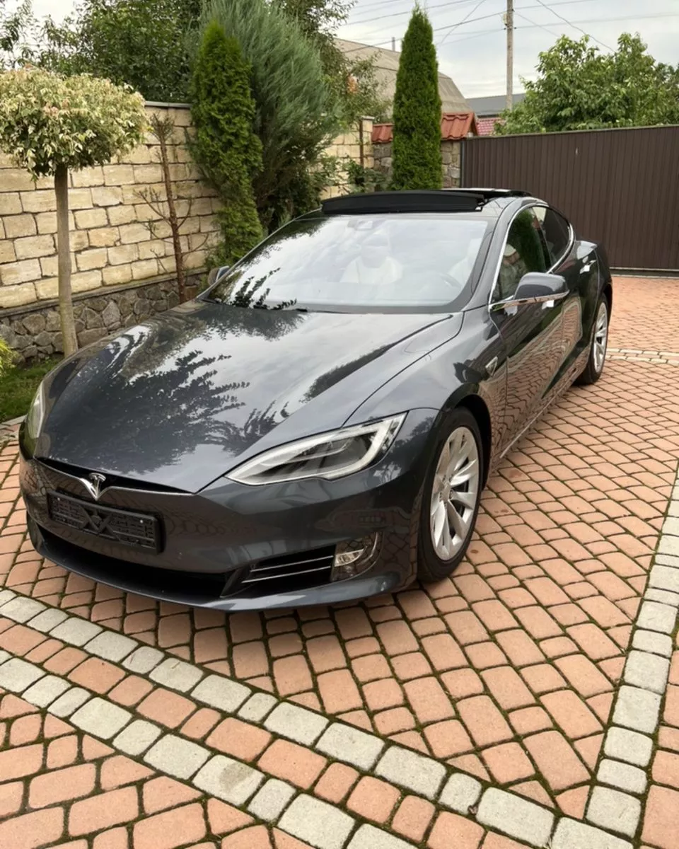 Tesla Model S  90 kWh 2016191