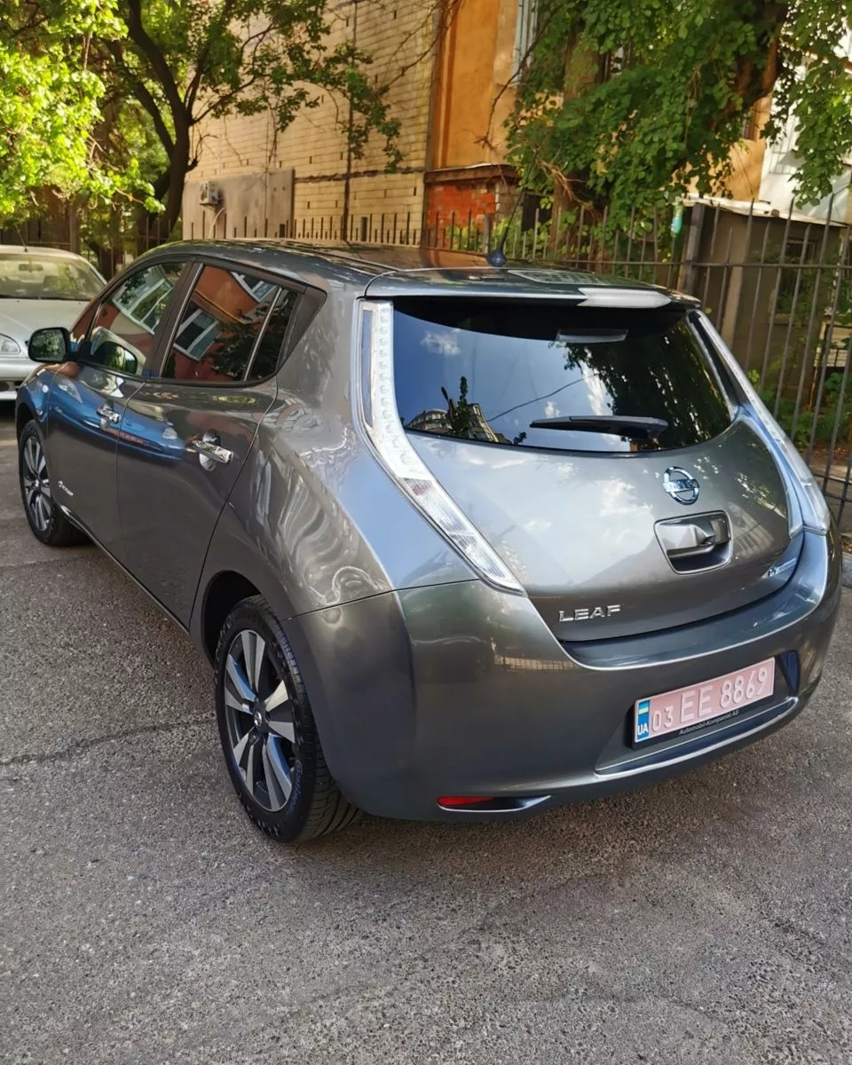 Nissan Leaf  30 kWh 2016121