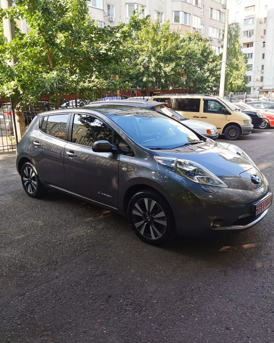 Nissan Leaf  30 kWh 2016221