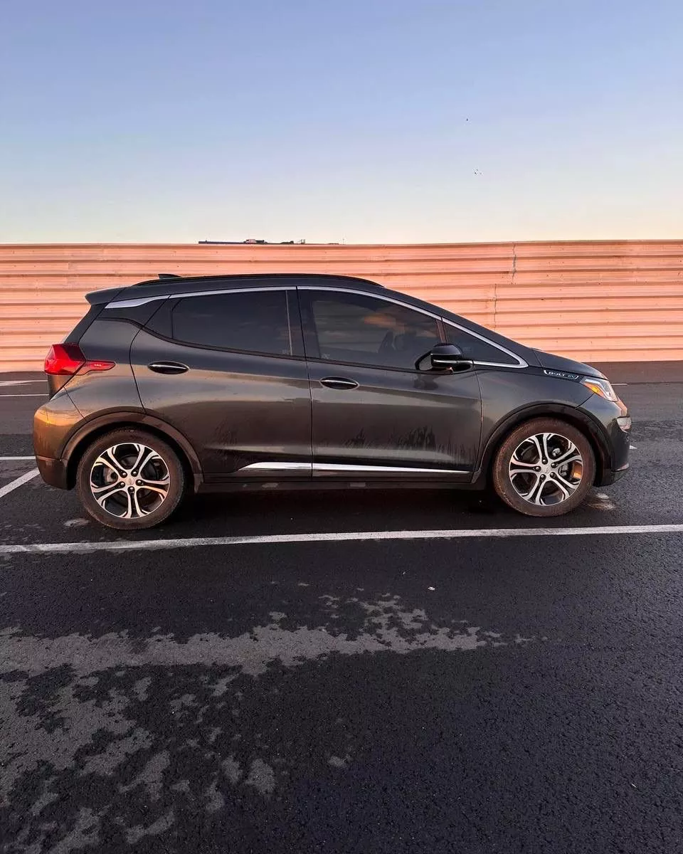 Chevrolet Bolt EV  2016121