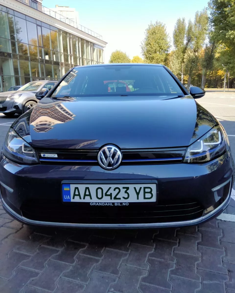 Volkswagen e-Golf  24 kWh 2015141