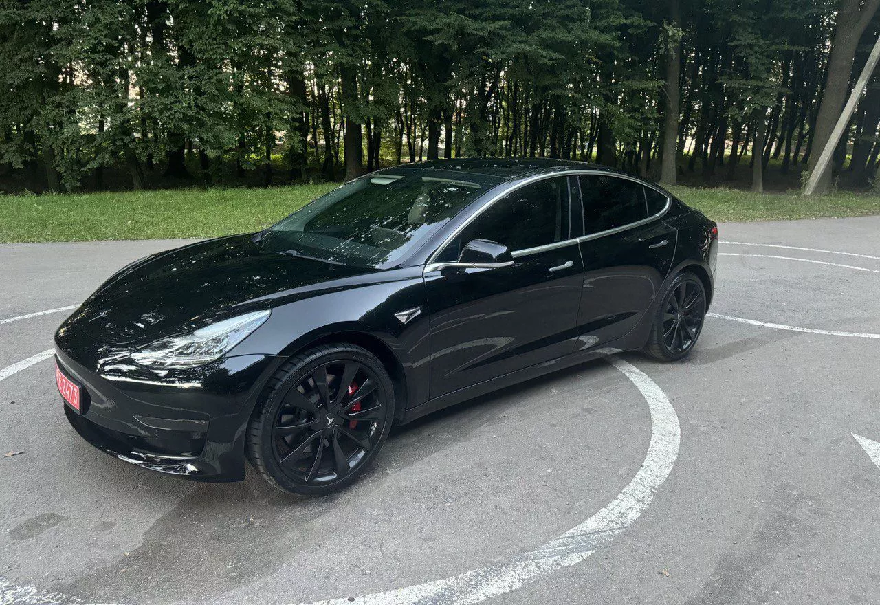 Tesla Model 3  80.5 kWh 201911