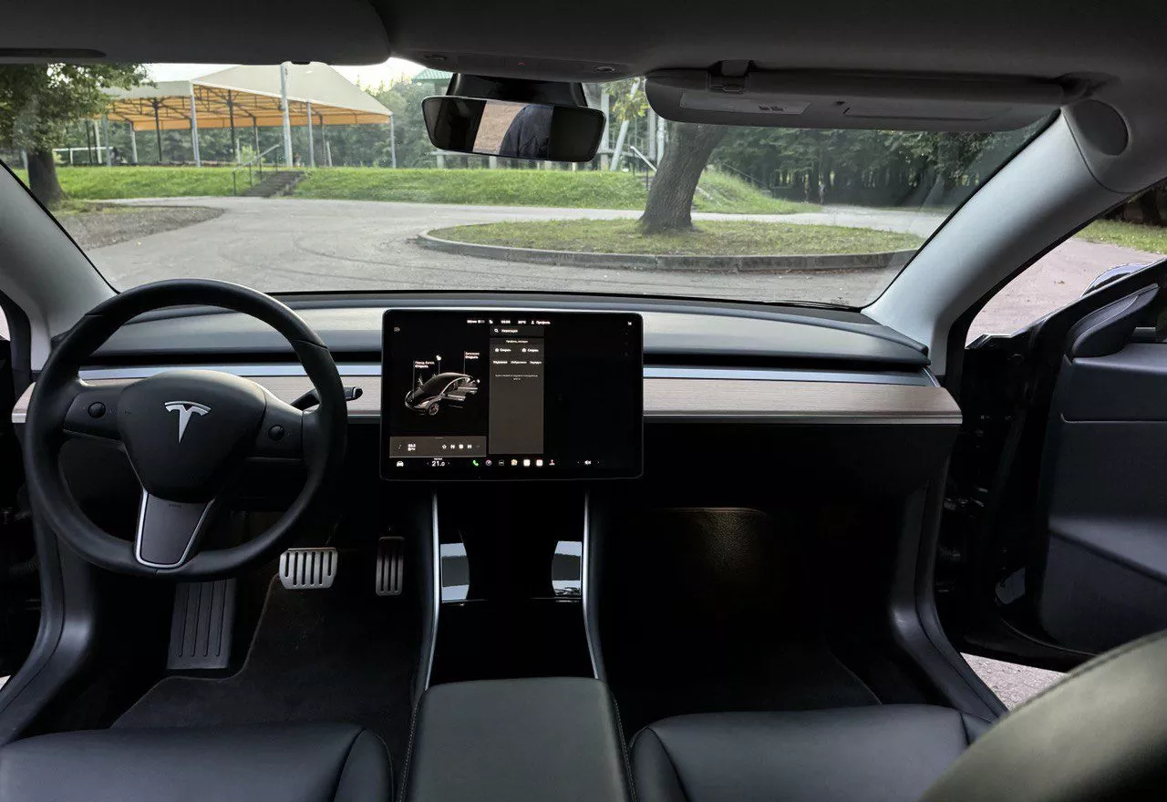 Tesla Model 3  80.5 kWh 201971