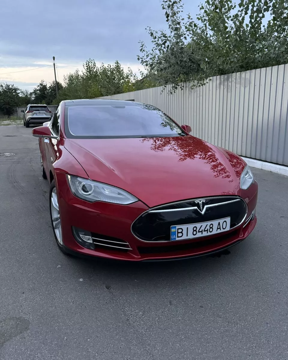 Tesla Model S  85 kWh 201451