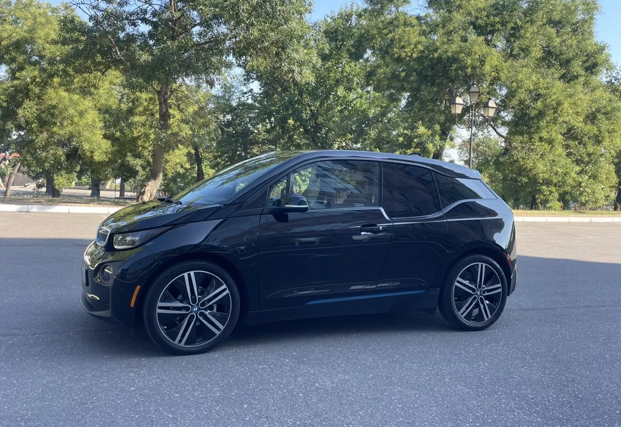 BMW i3  201601