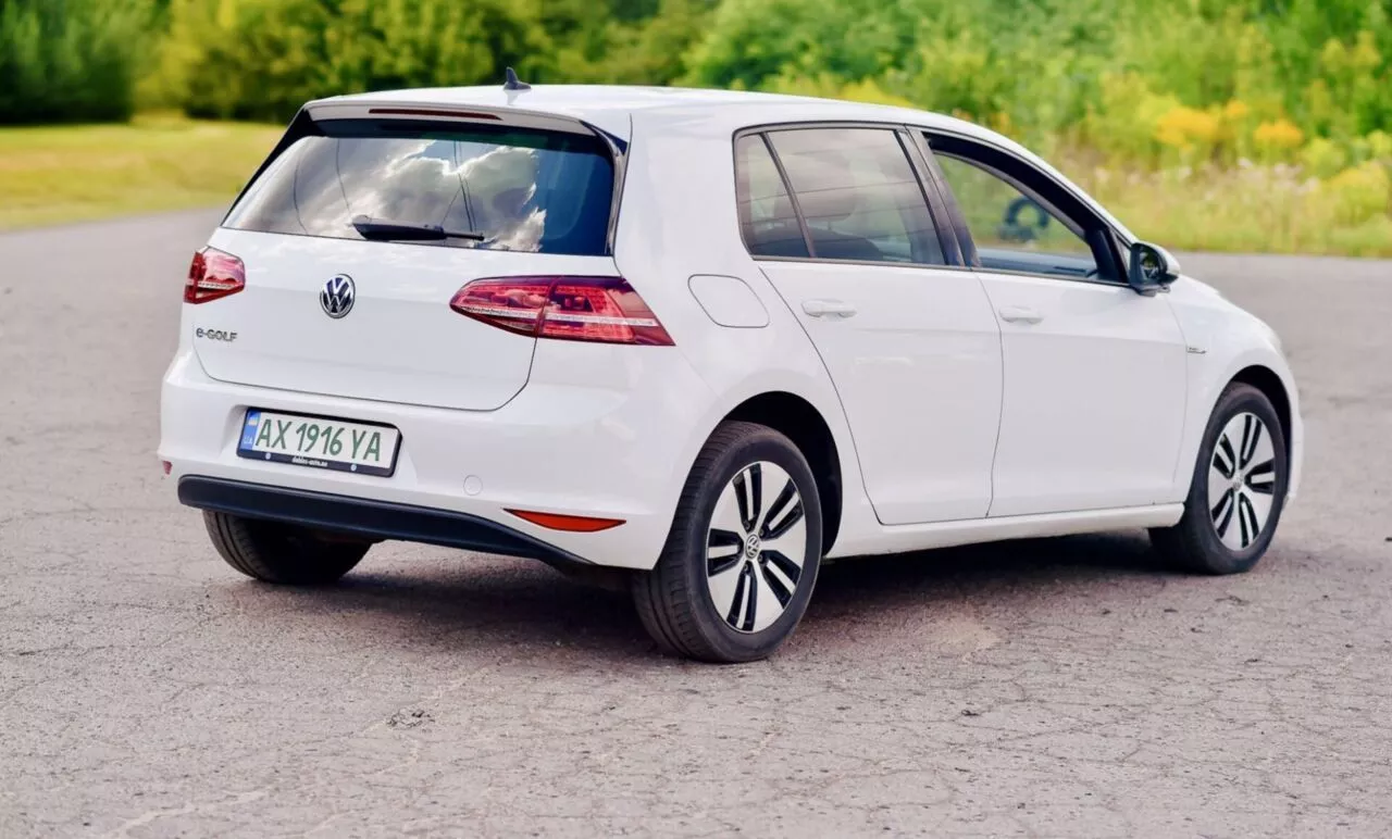 Volkswagen e-Golf  24 kWh 201491