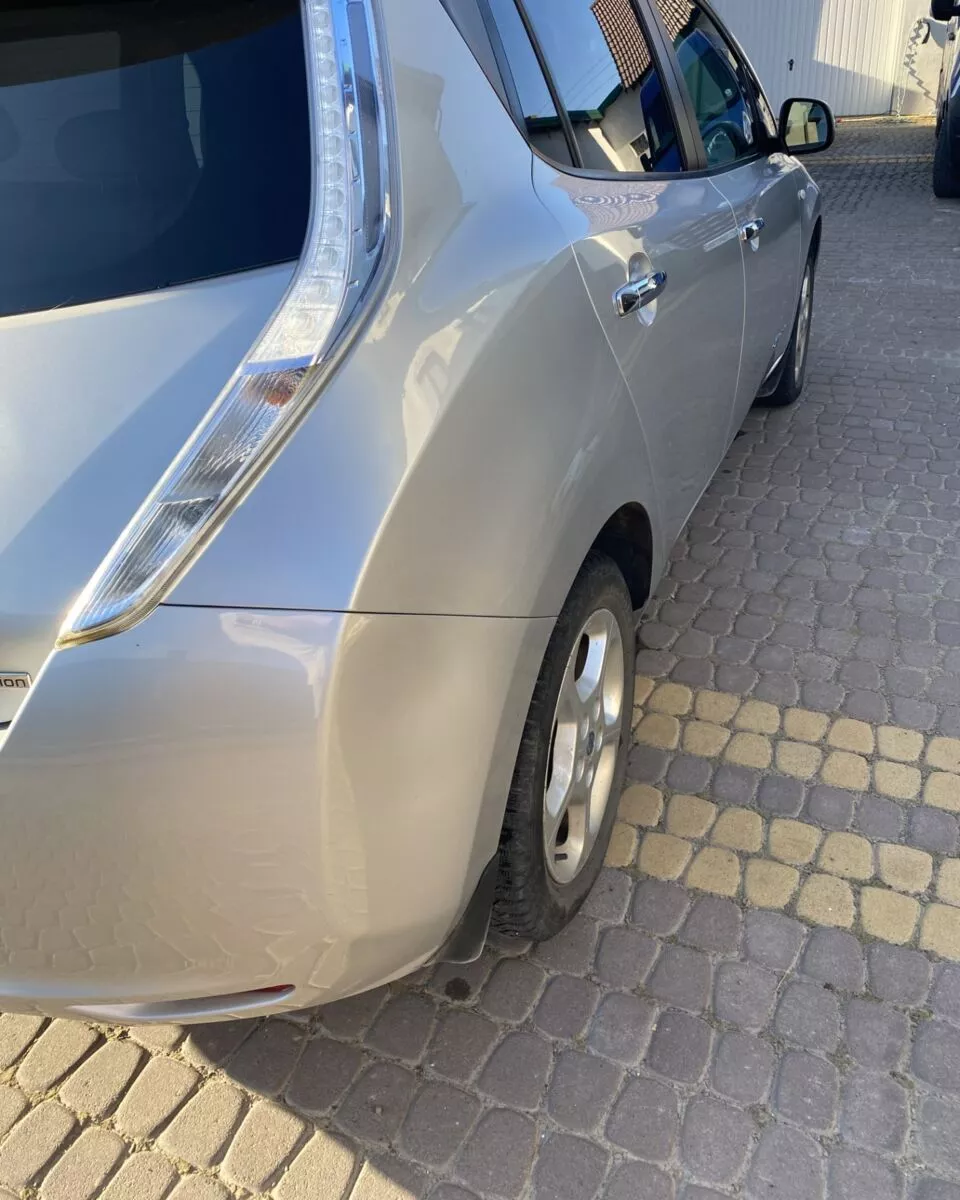 Nissan Leaf  24 kWh 201251