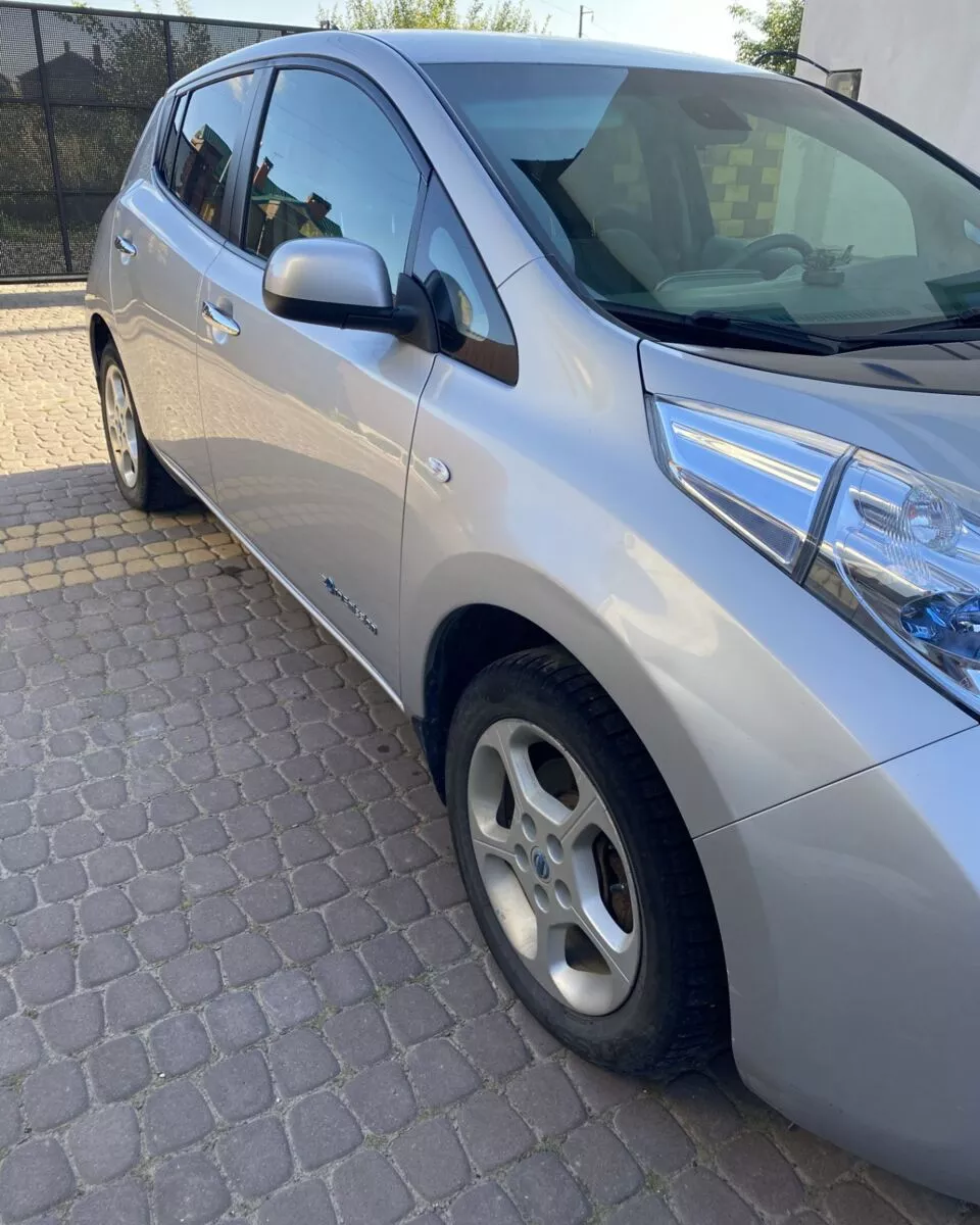 Nissan Leaf  24 kWh 201261