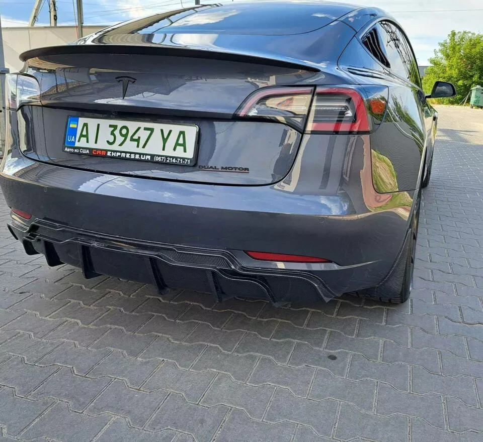 Tesla Model 3  80.5 kWh 2021121