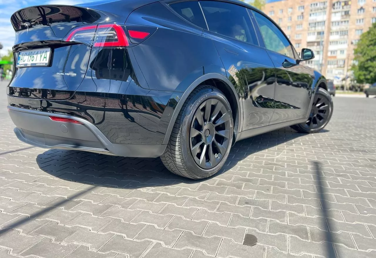 Tesla Model Y  82 kWh 2021161