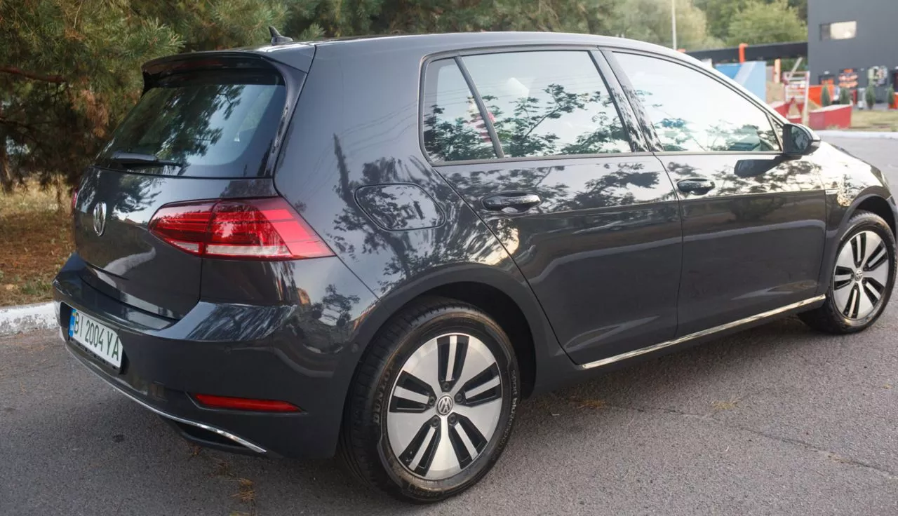 Volkswagen e-Golf  36 kWh 202051