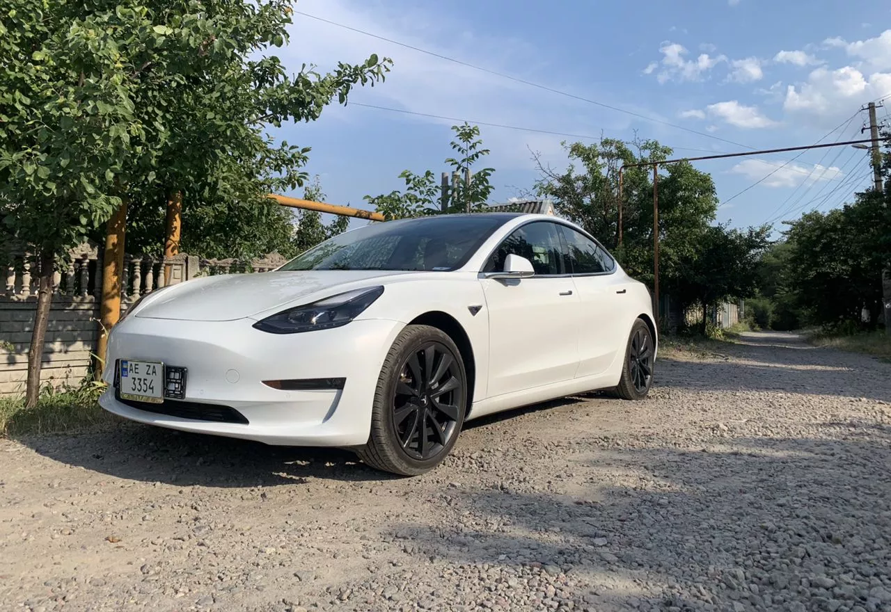 Tesla Model 3  75 kWh 2018131