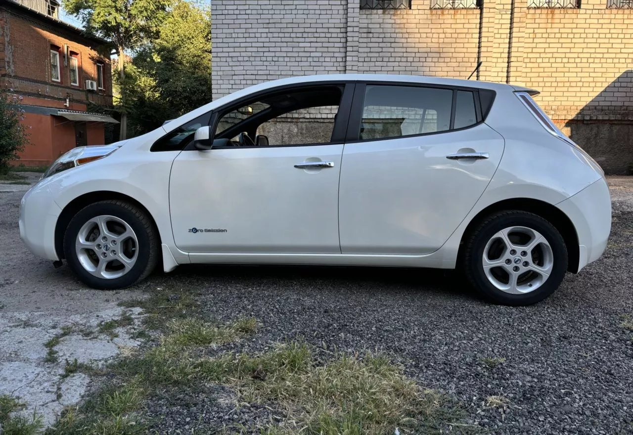 Nissan Leaf  24 kWh 201351