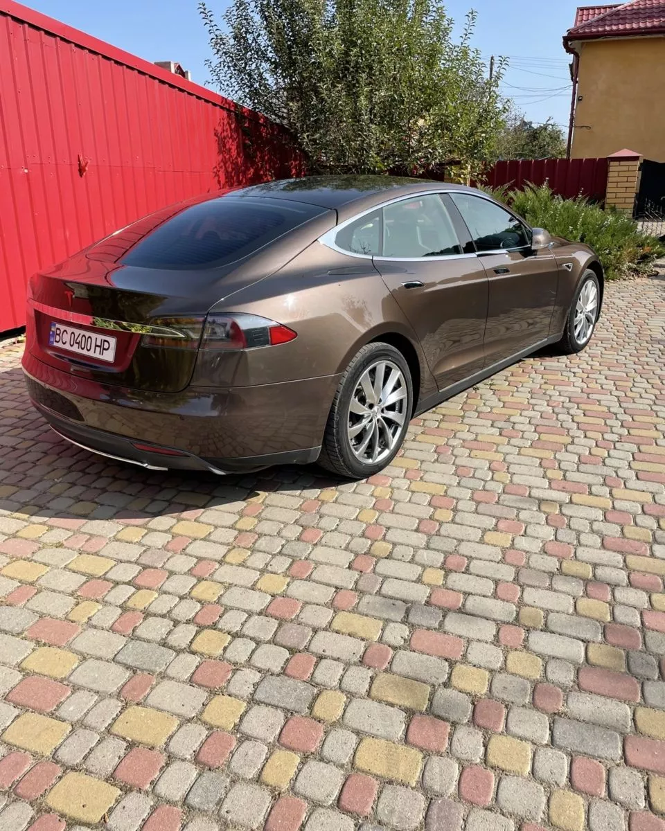 Tesla Model S  75 kWh 201441