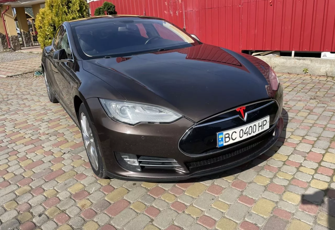 Tesla Model S  75 kWh 201471