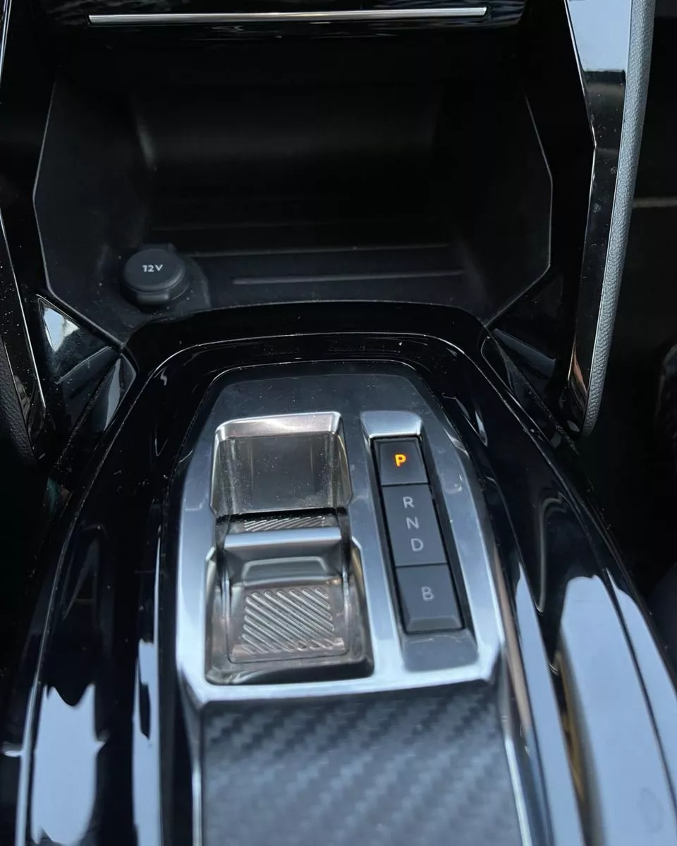 Peugeot E-2008  50 kWh 2022241