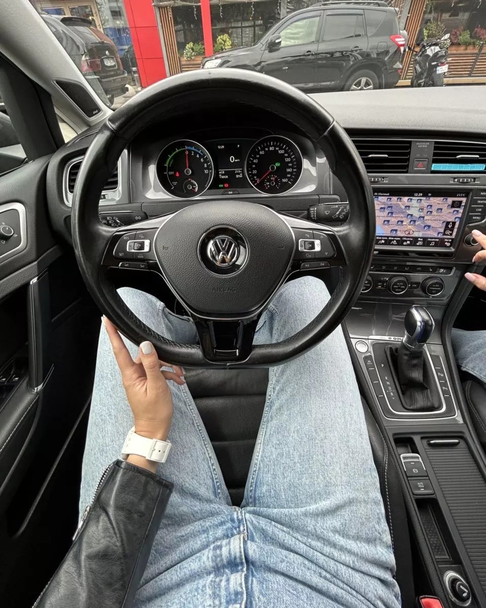 Volkswagen e-Golf 