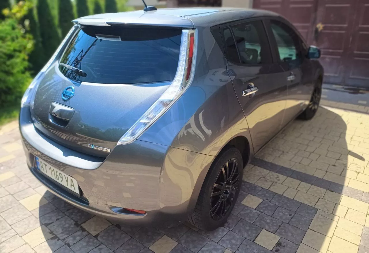 Nissan Leaf  40 kWh 2016111