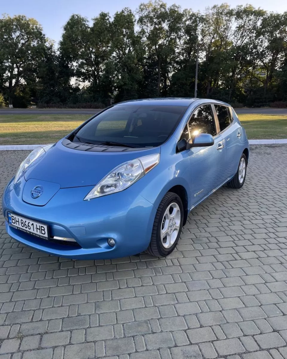 Nissan Leaf  24 kWh 201301