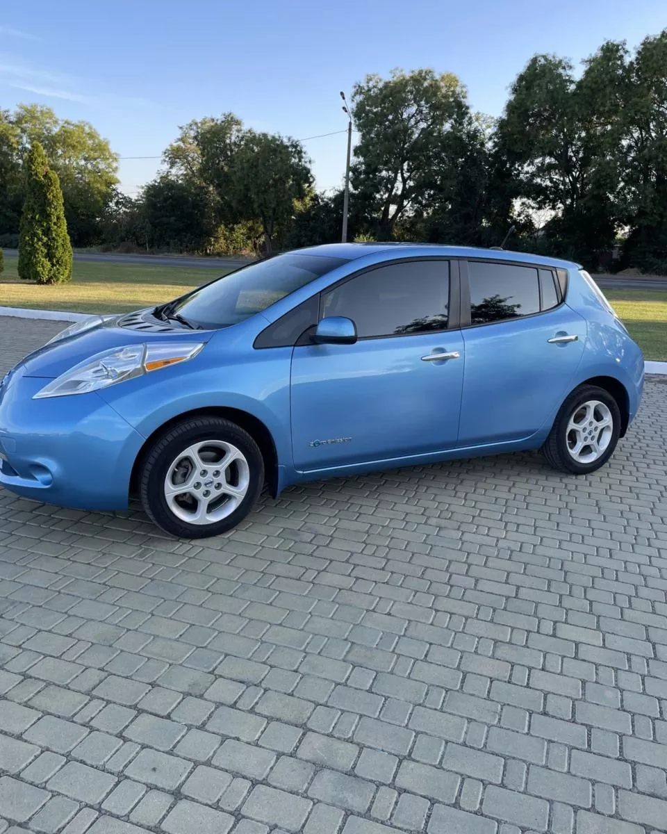 Nissan Leaf  24 kWh 201311