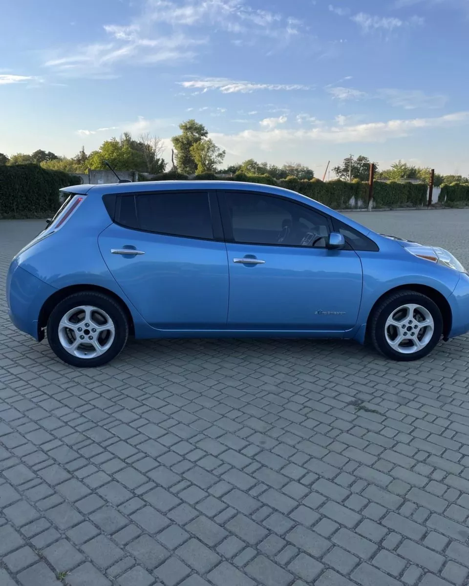 Nissan Leaf  24 kWh 201361