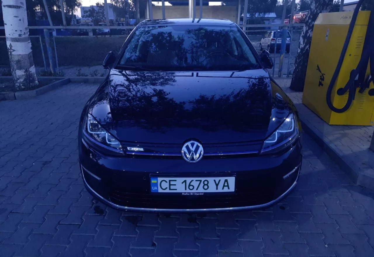 Volkswagen e-Golf  24 kWh 201521