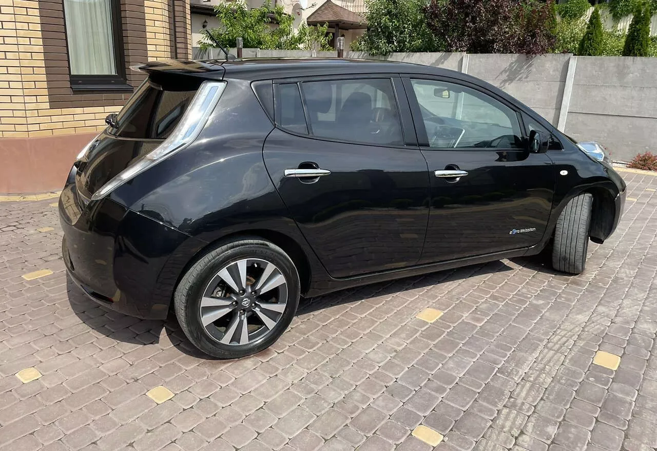 Nissan Leaf  24 kWh 2015101