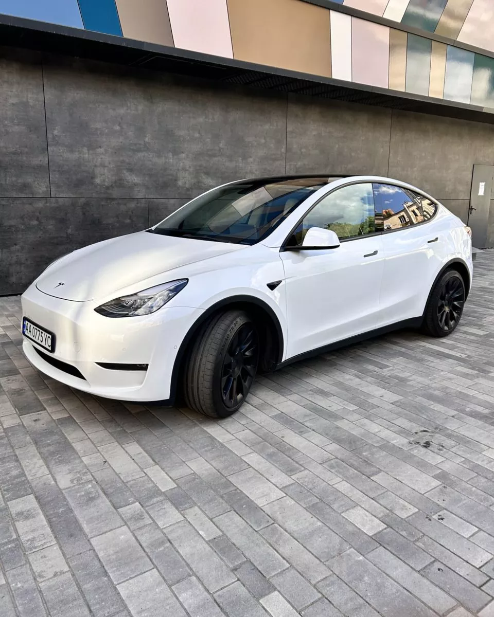 Tesla Model Y  82 kWh 202221