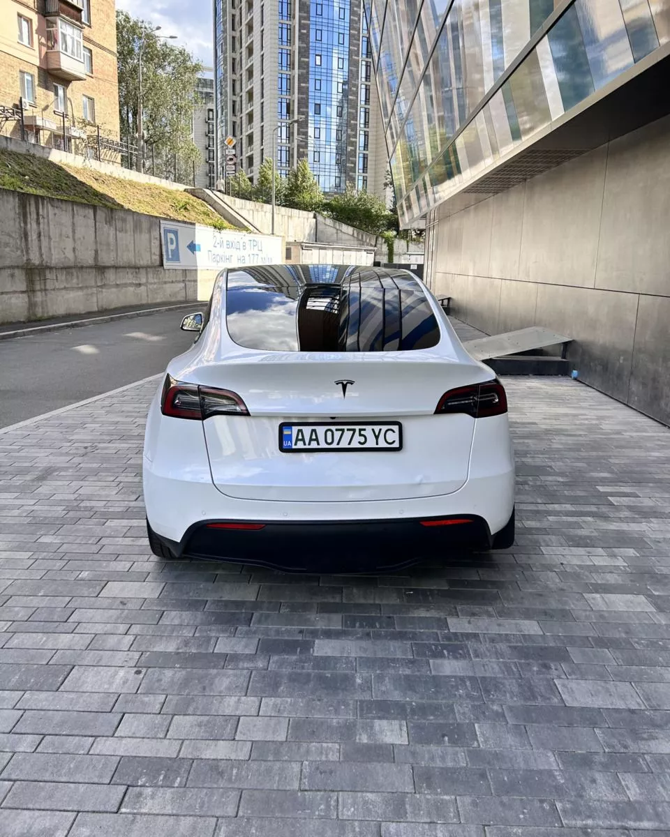 Tesla Model Y  82 kWh 202241