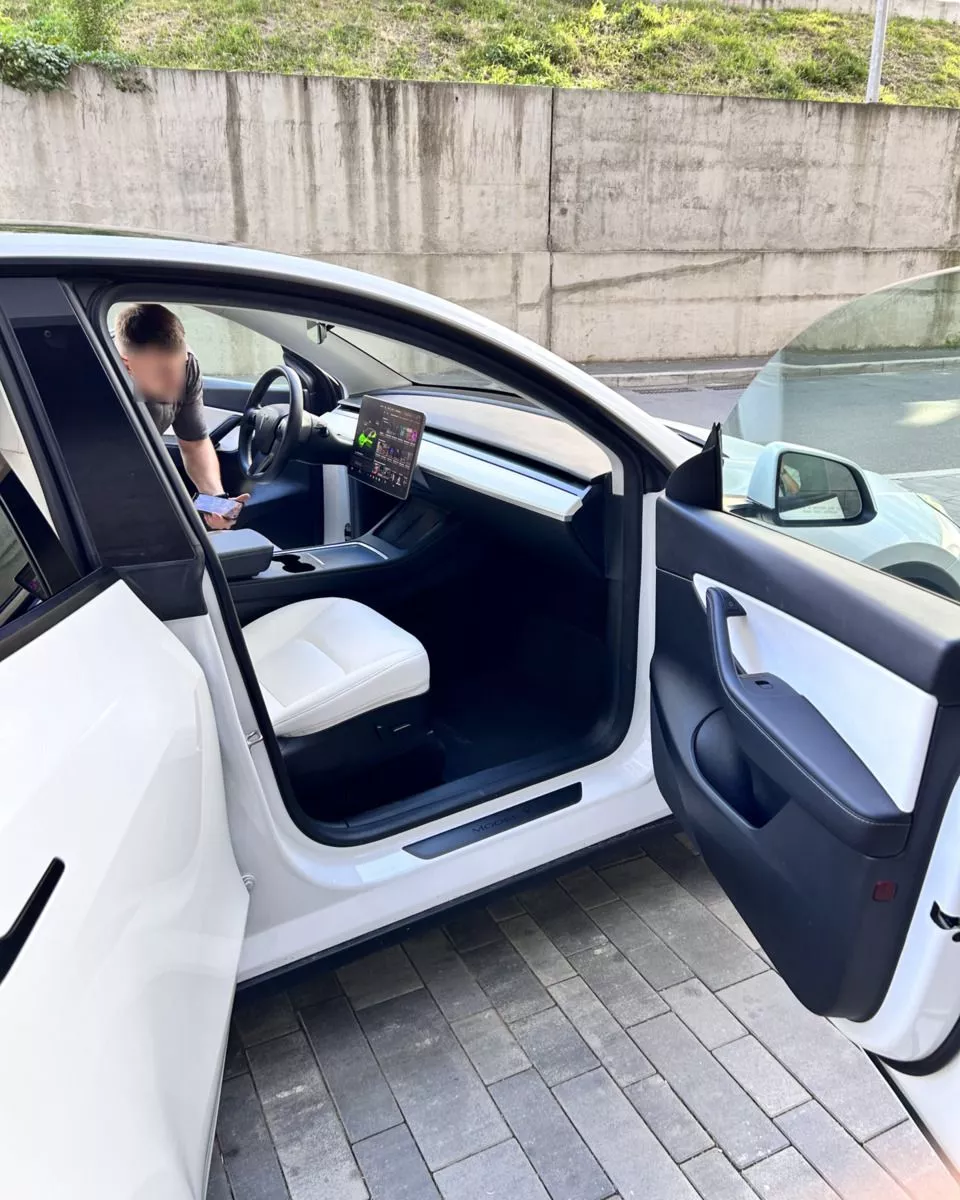 Tesla Model Y  82 kWh 202261