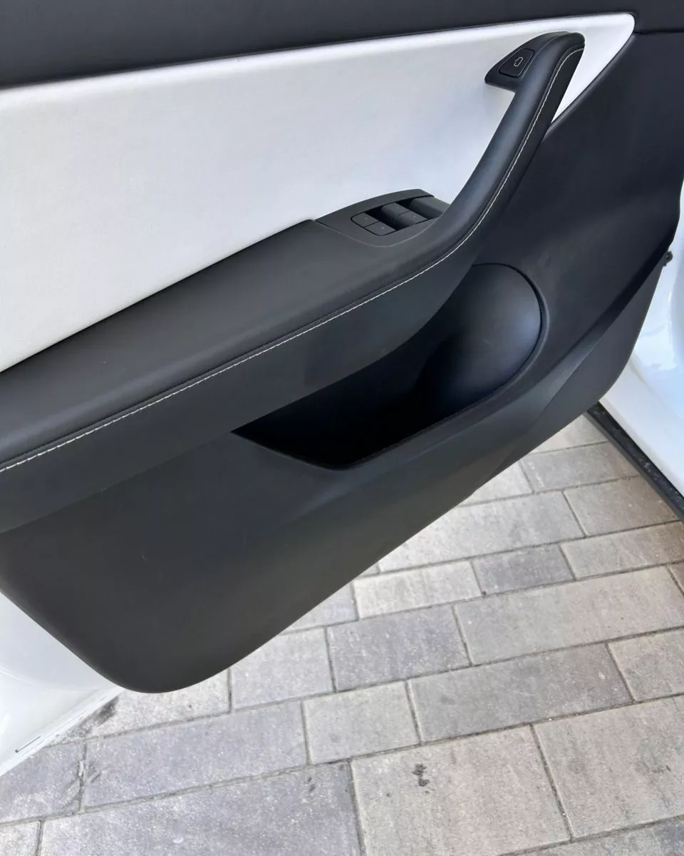 Tesla Model Y  82 kWh 2022121