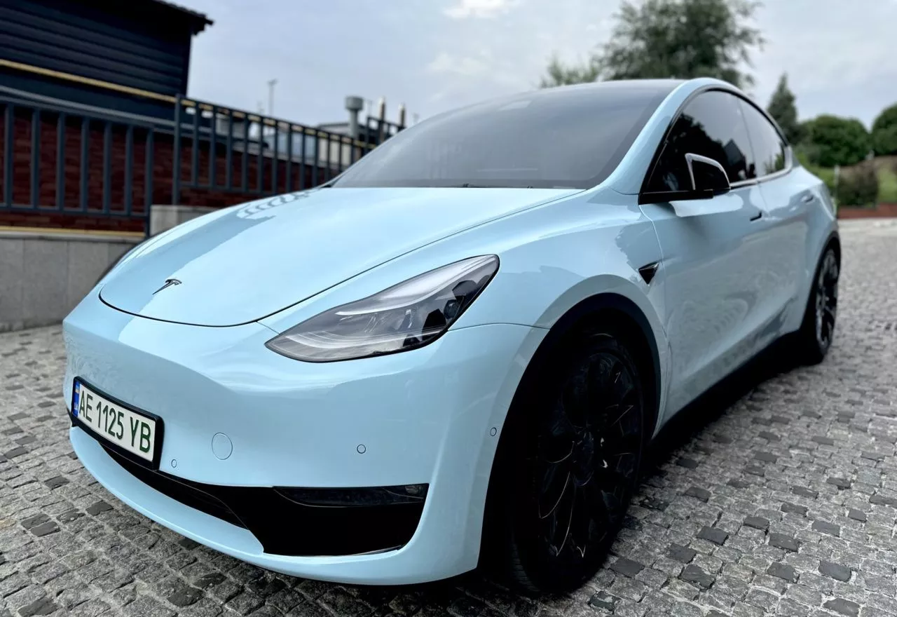 Tesla Model Y  2022181