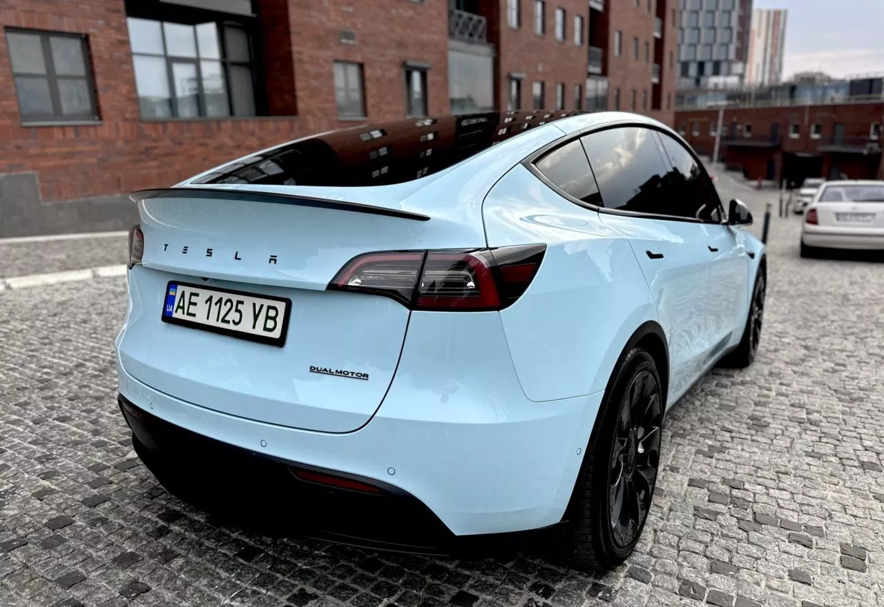 Tesla Model Y  2022261