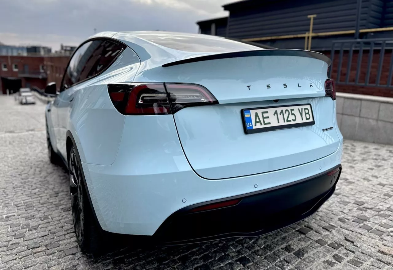 Tesla Model Y  2022311